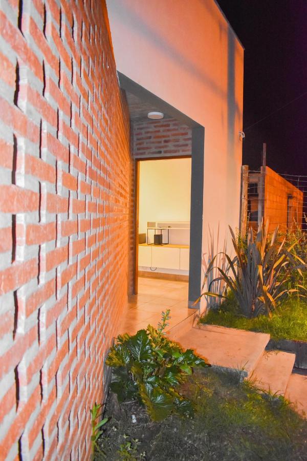 Casa D, Moderna De 2 Habitaciones Con Jardin En Barrio De Profesionales San Salvador de Jujuy Luaran gambar